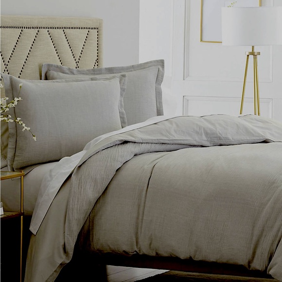 COPY - Biltmore Crinkle Gauze Duvet cover and 2 shams queen NWT - Picture 1 of 8